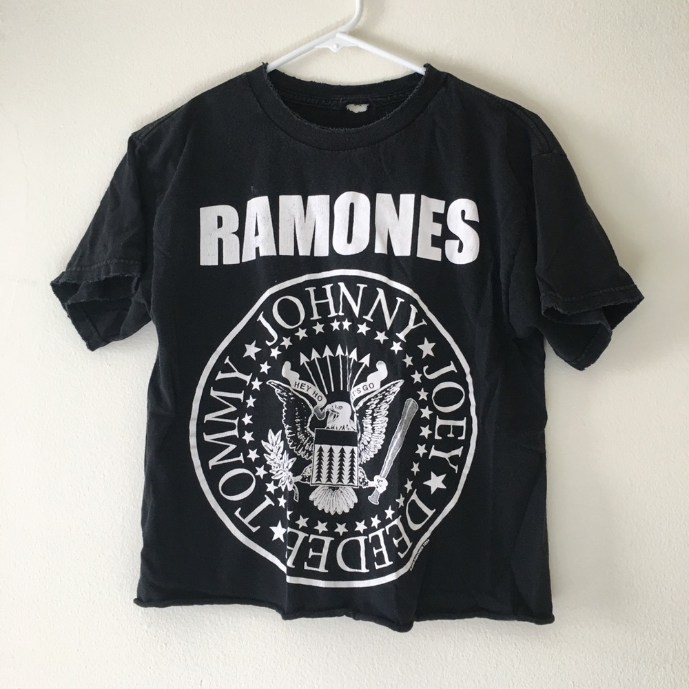 Brandy Melville Ramone’s t-shirt